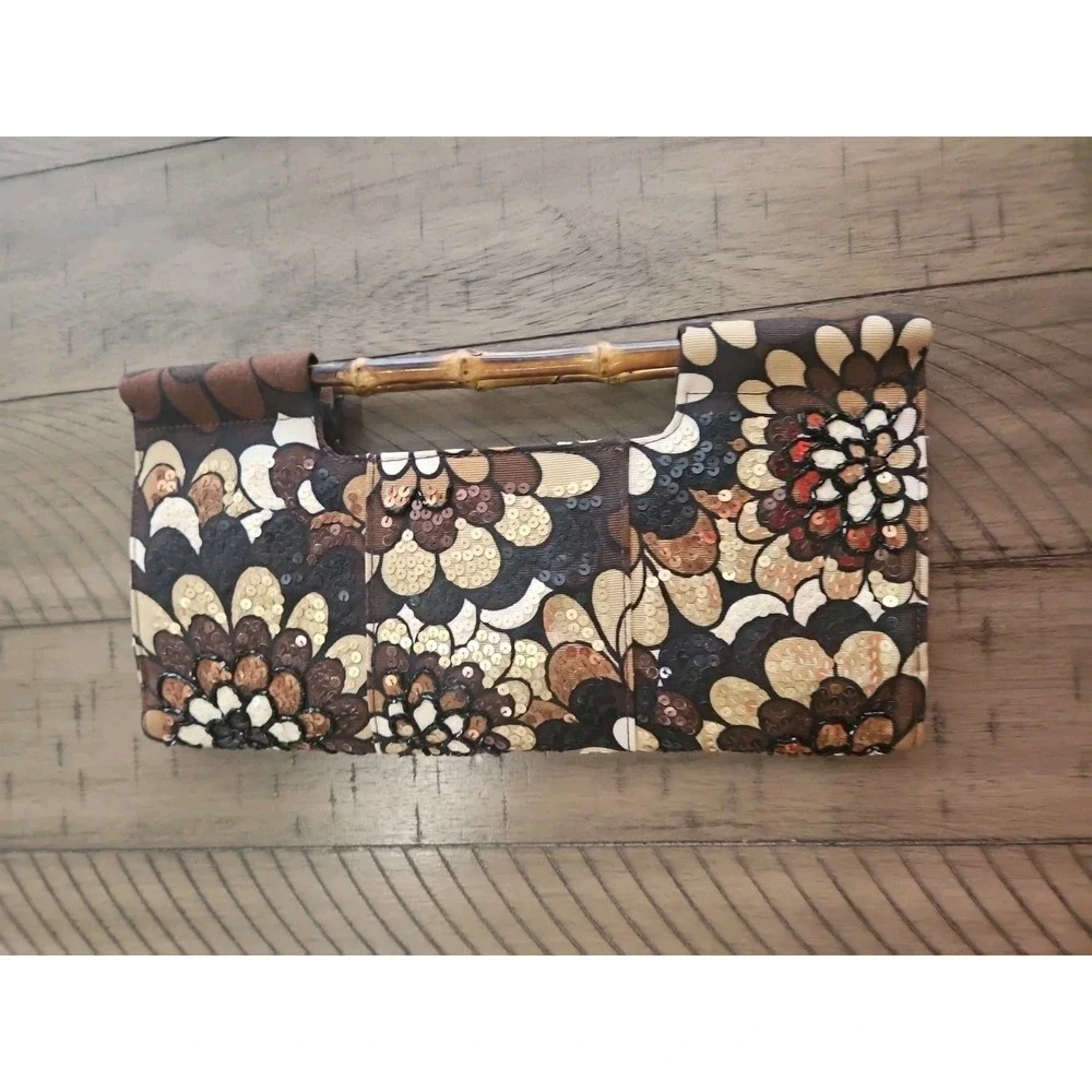 The Limited Handbag Neutral Sequin Floral Clutch Bamboo Handles Mod Chic Coastal - Picture 3 of 16